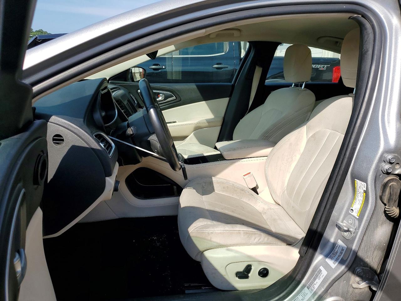 2015 CHRYSLER 200