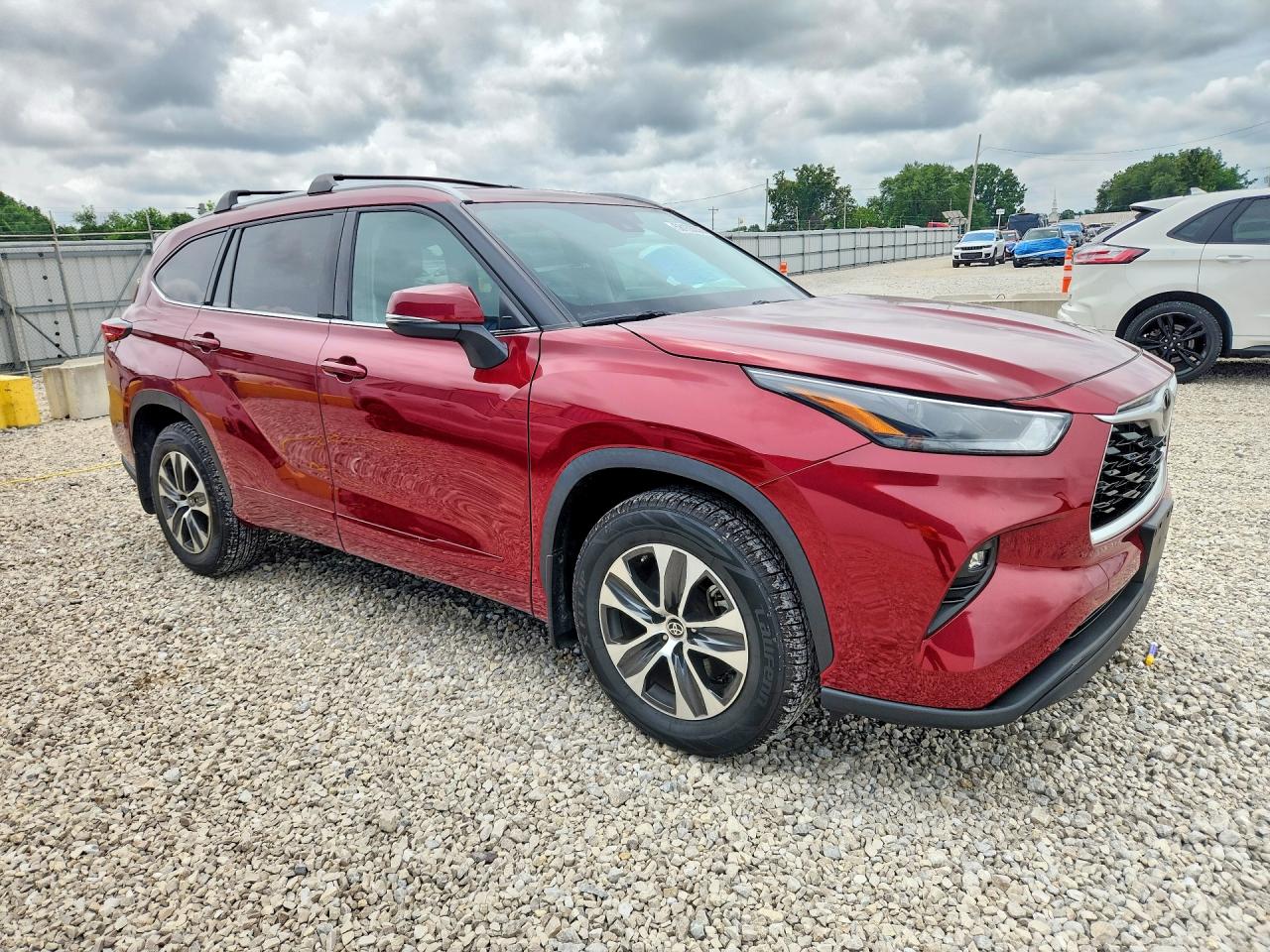 2022 TOYOTA HIGHLANDER