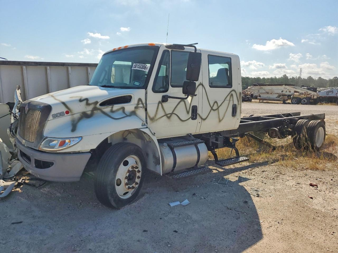 2013 INTERNATIONAL 4000 SERIE
