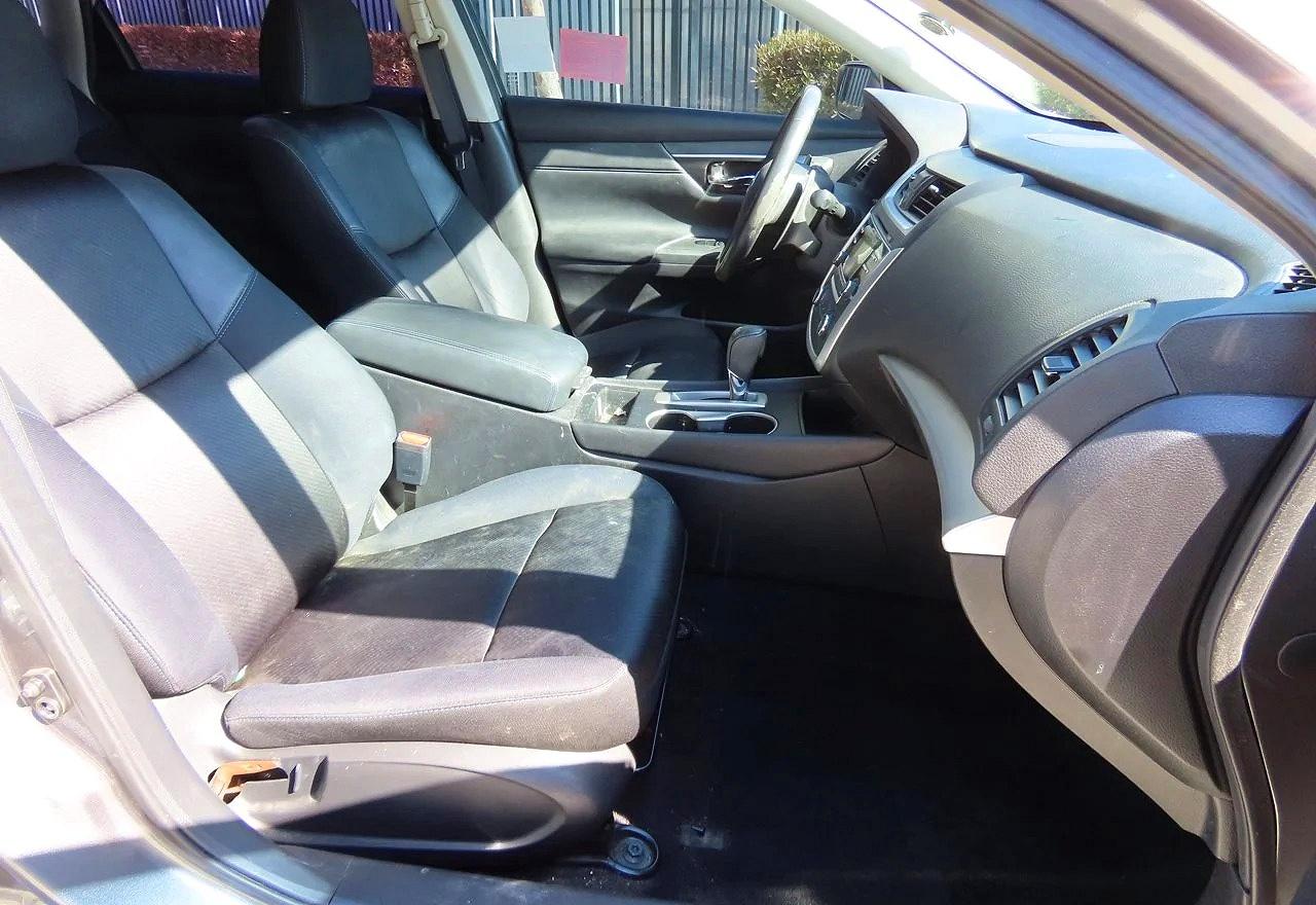 2017 NISSAN ALTIMA