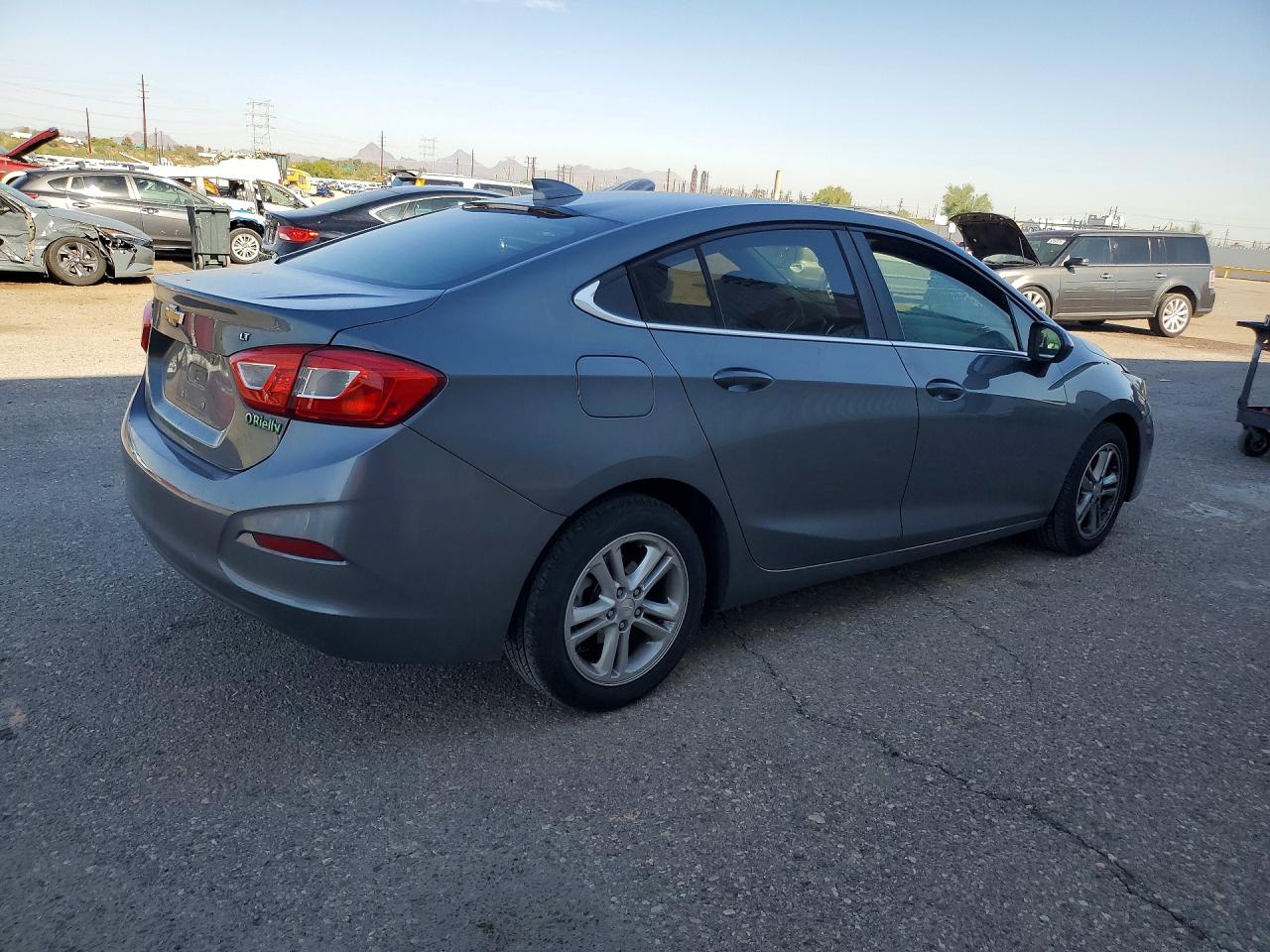 2018 CHEVROLET CRUZE