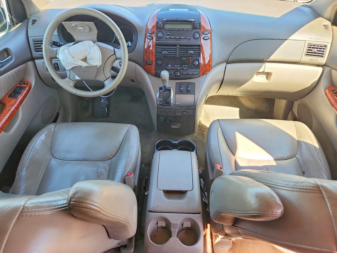 2006 TOYOTA SIENNA