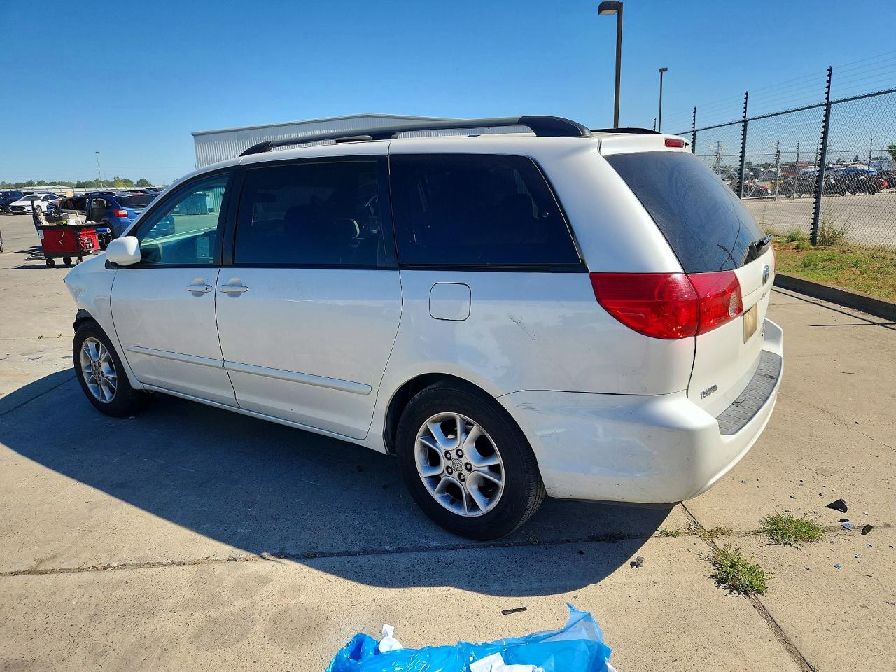 2006 TOYOTA SIENNA