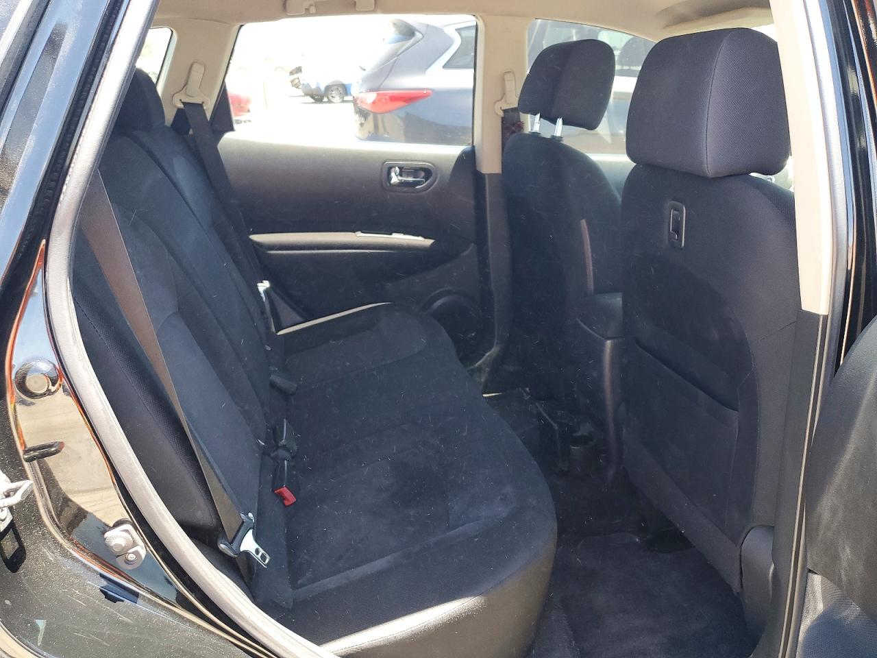 2010 NISSAN ROGUE
