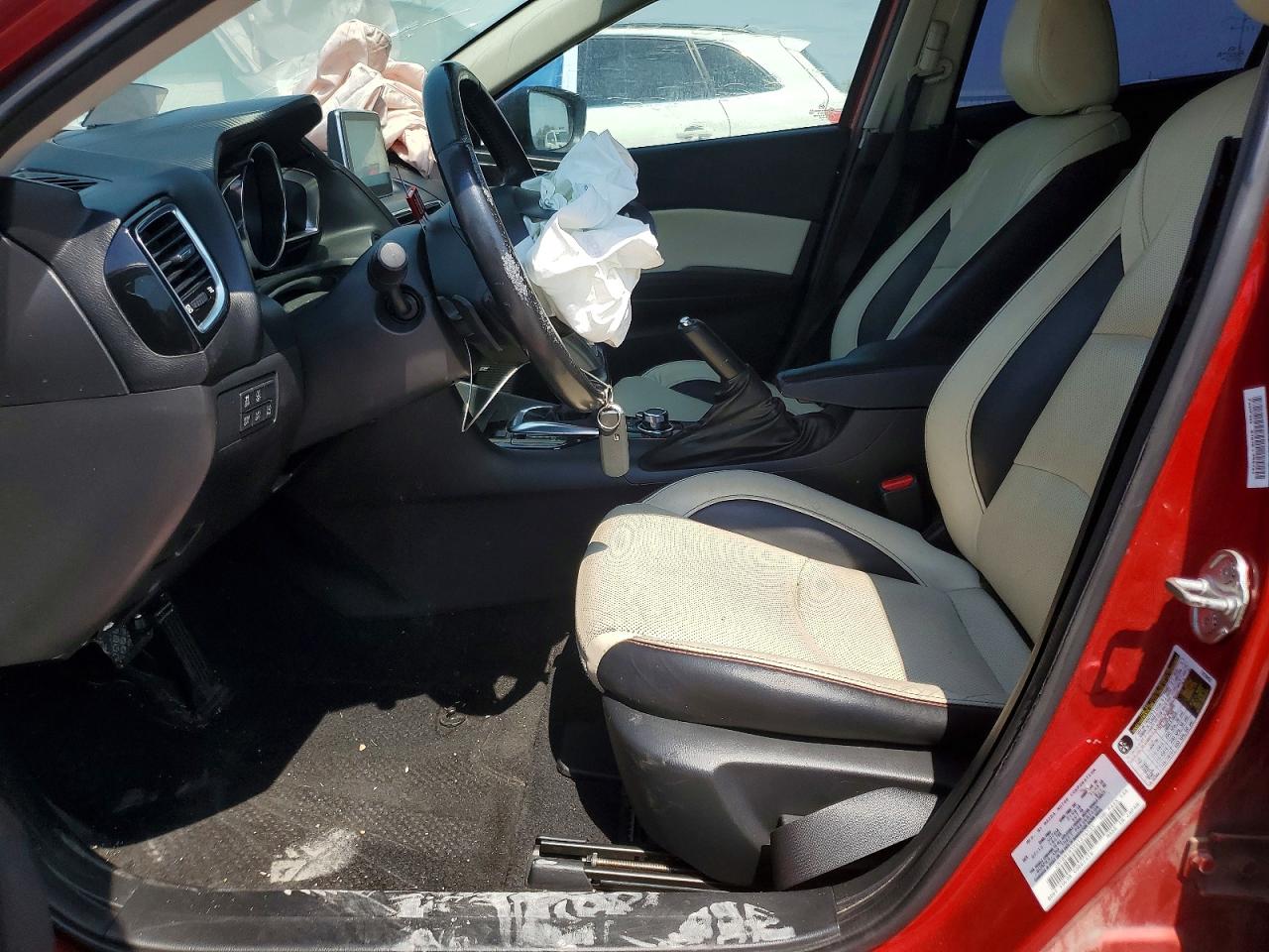 2016 MAZDA 3