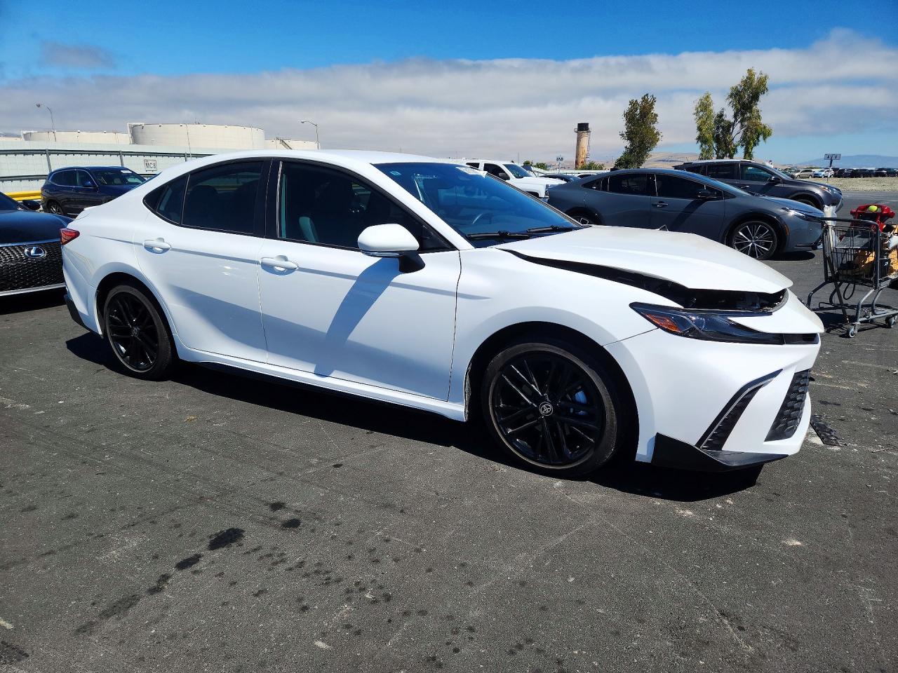 2025 TOYOTA CAMRY
