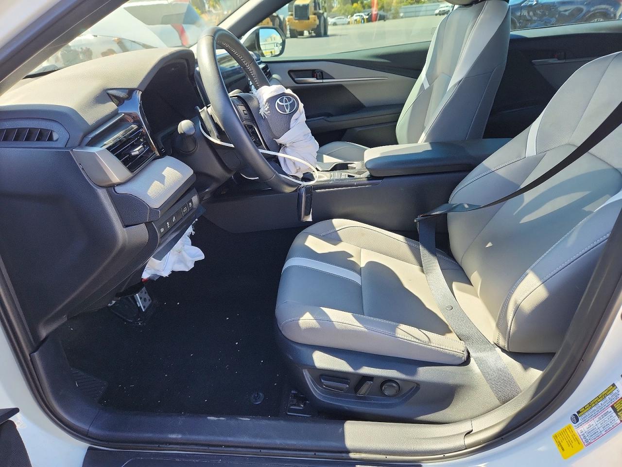 2025 TOYOTA CAMRY