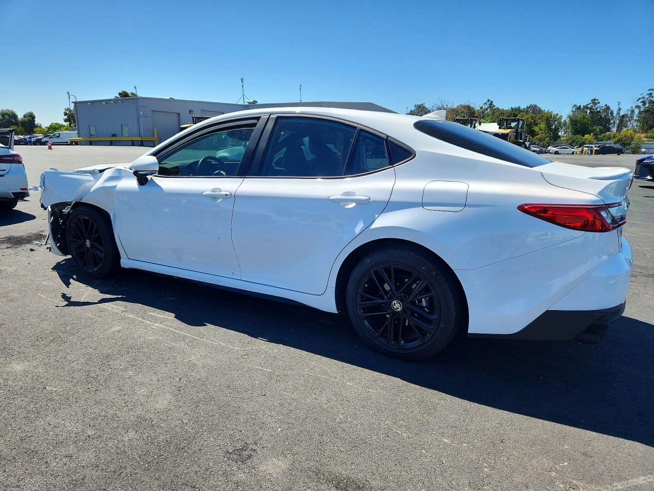 2025 TOYOTA CAMRY