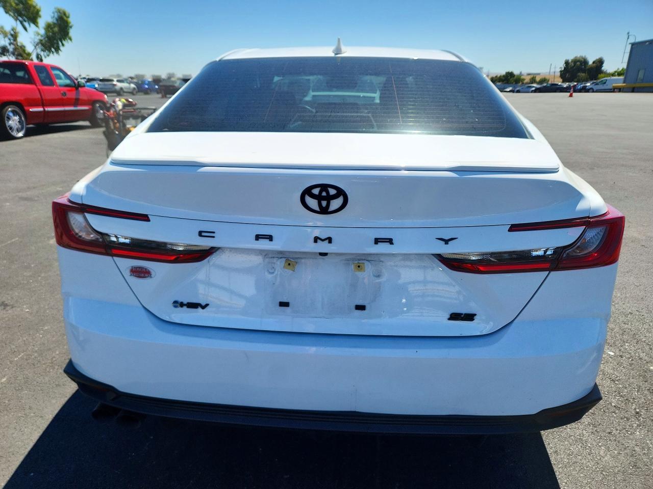 2025 TOYOTA CAMRY