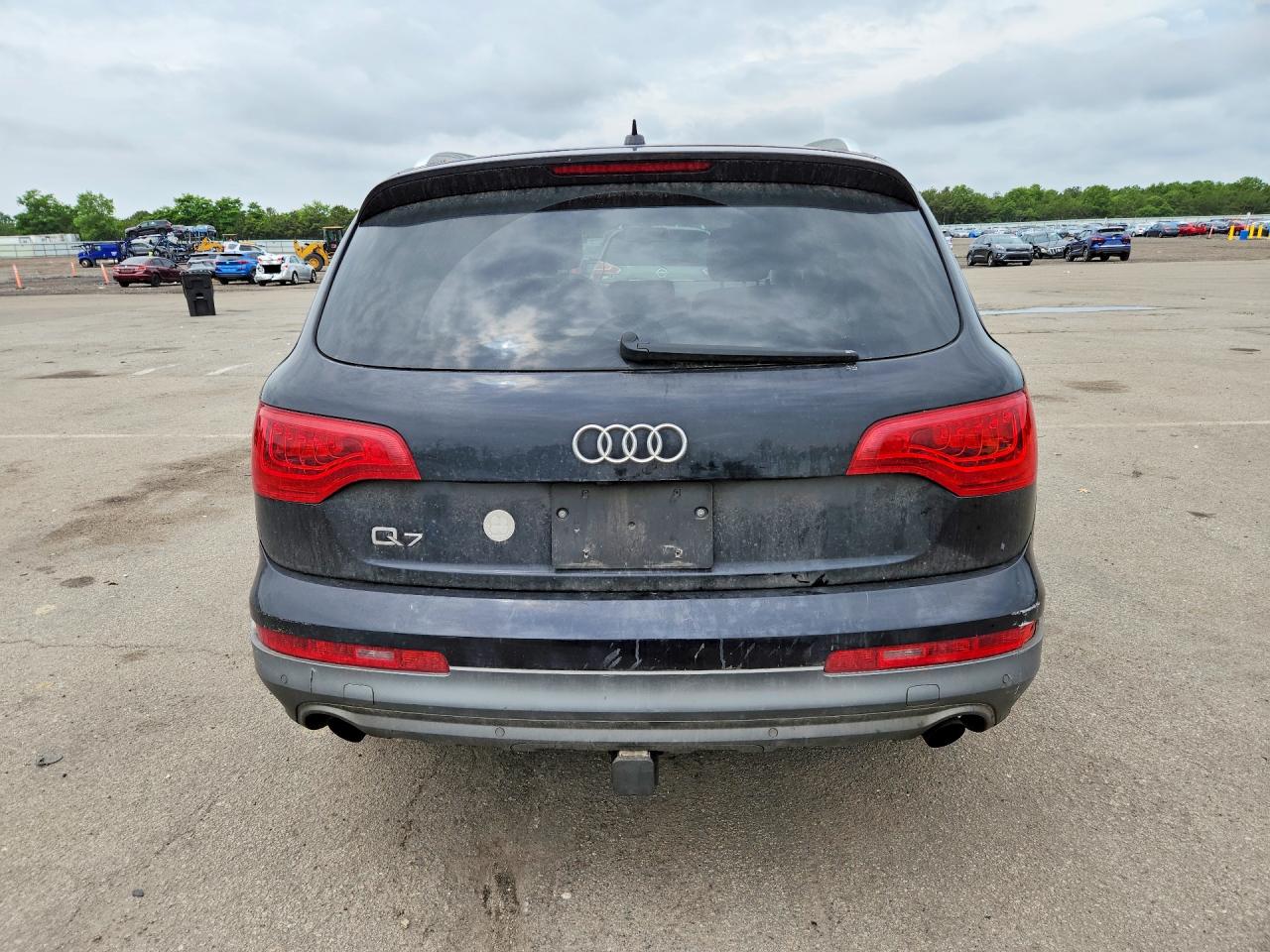 2011 AUDI Q7