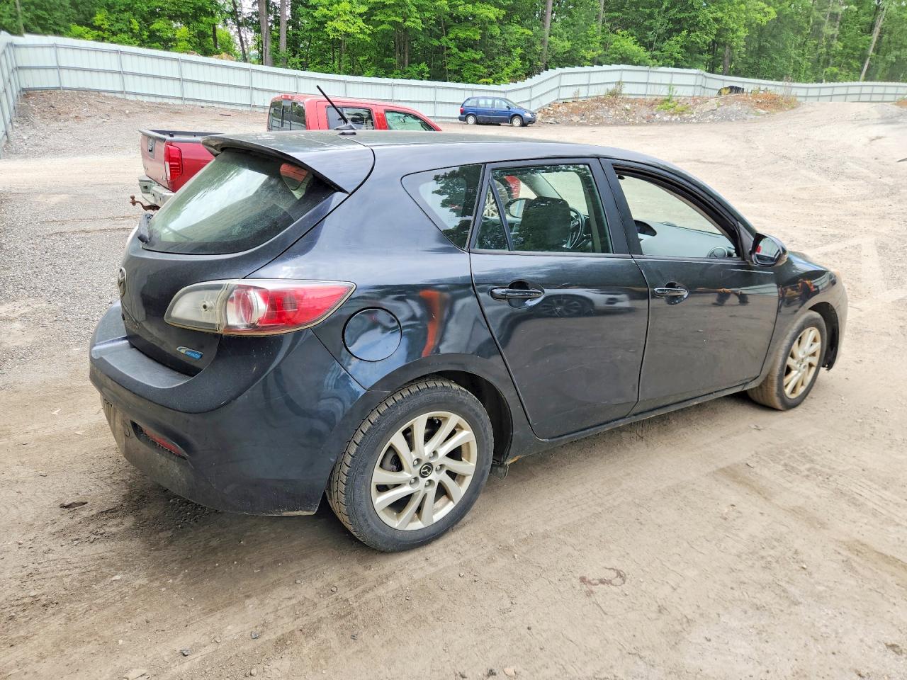 2013 MAZDA 3