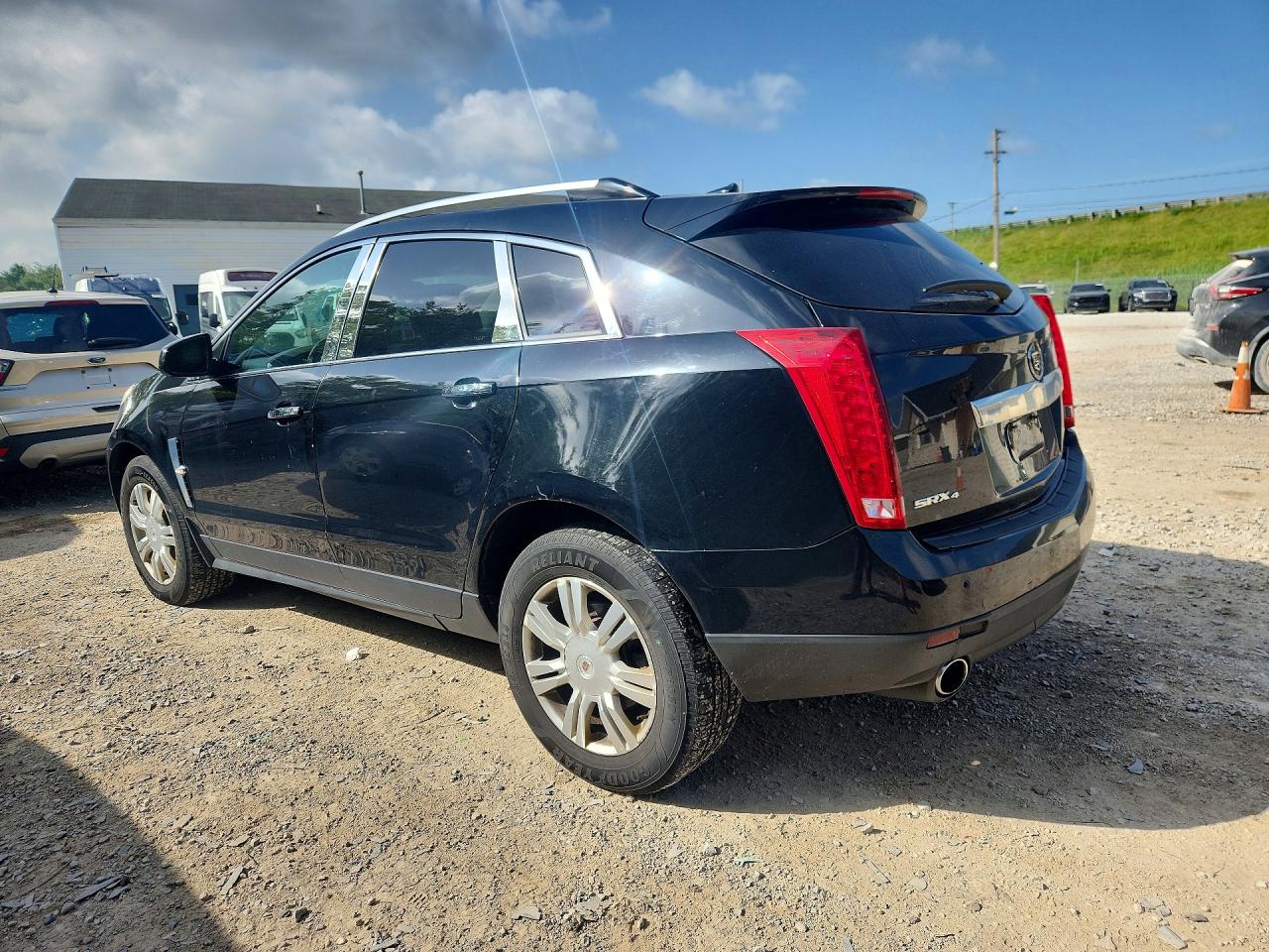 2010 CADILLAC SRX