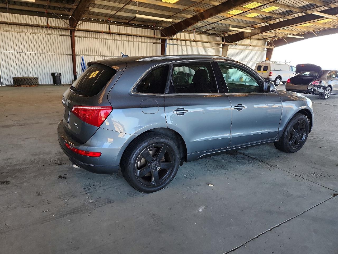 2012 AUDI Q5