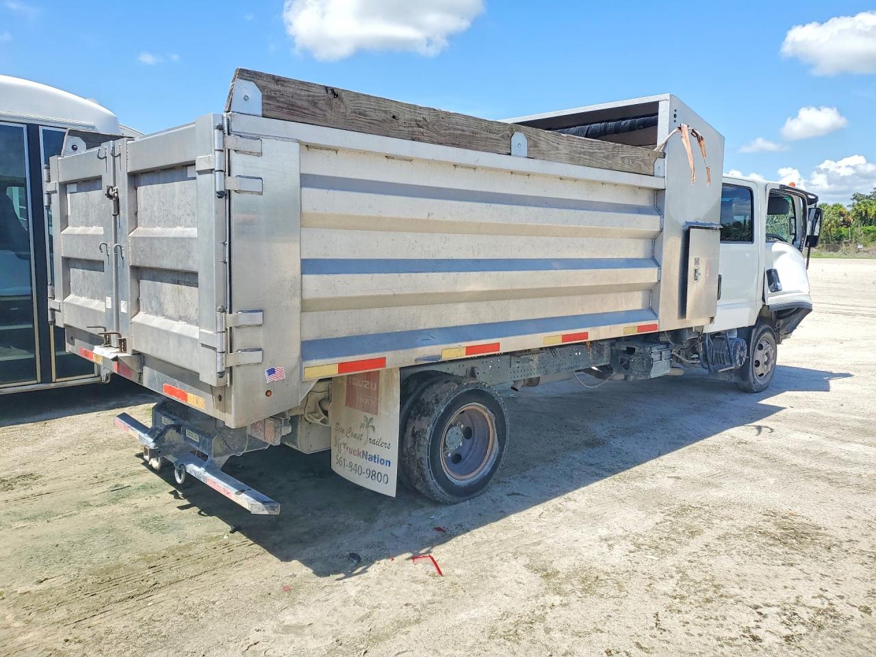 2020 ISUZU NPR