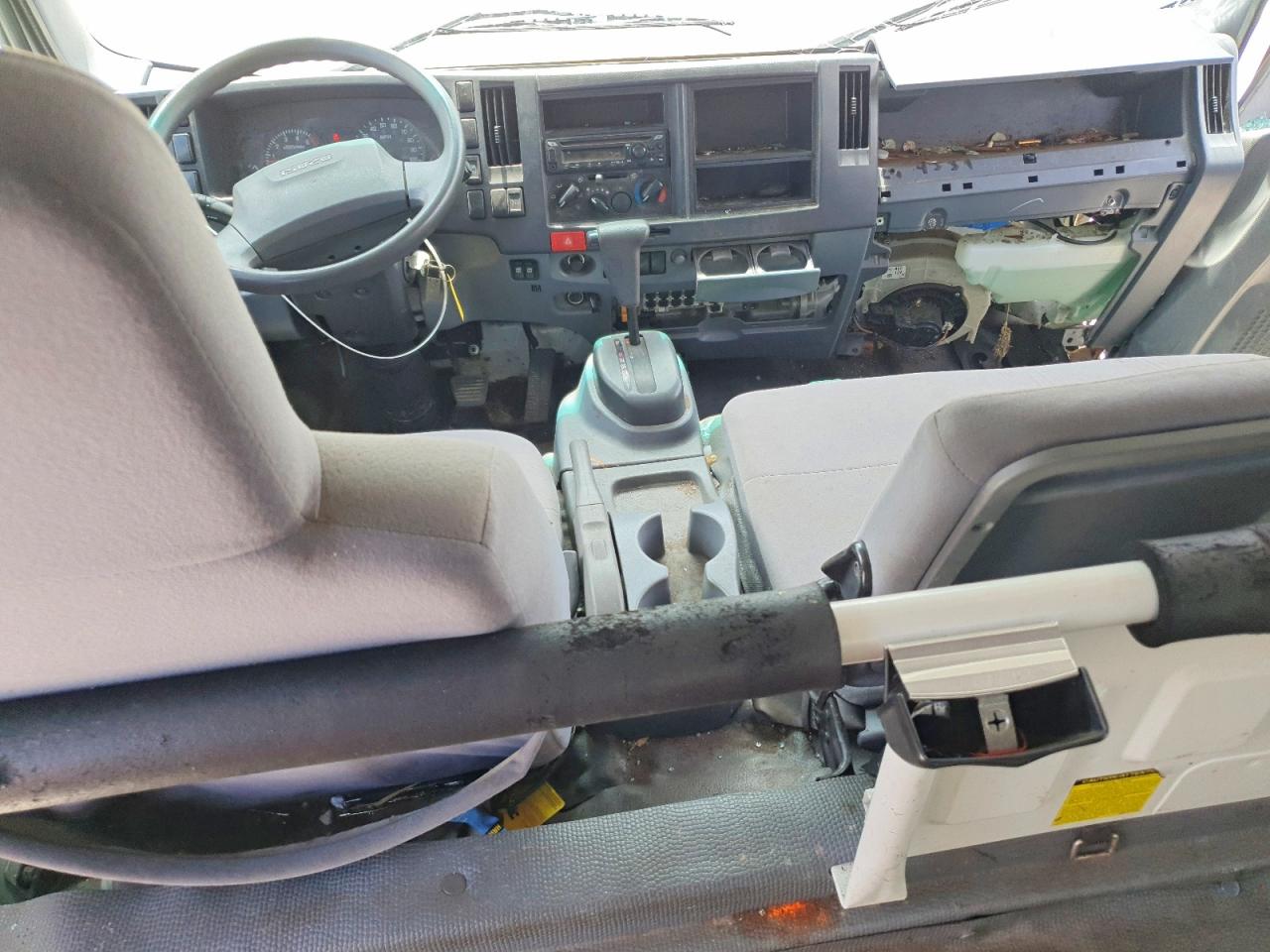 2020 ISUZU NPR
