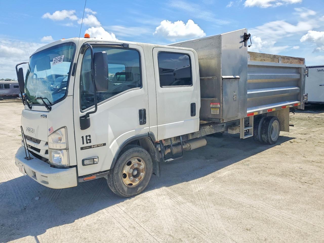 2020 ISUZU NPR