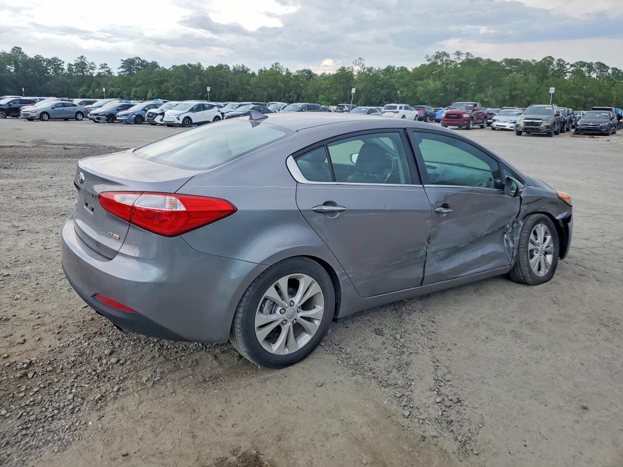 2015 KIA FORTE