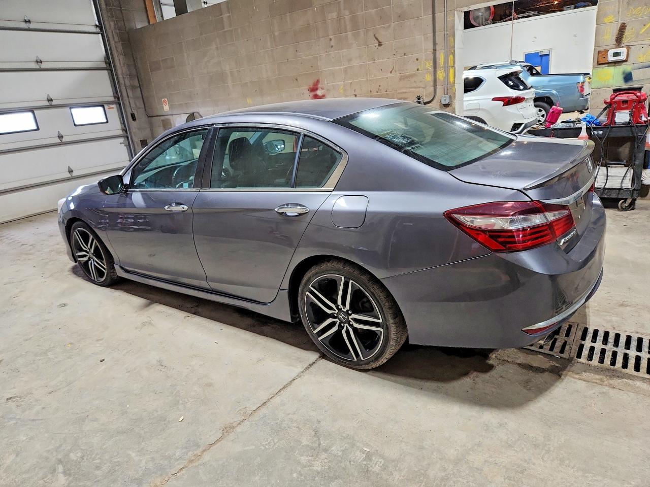 2016 HONDA ACCORD