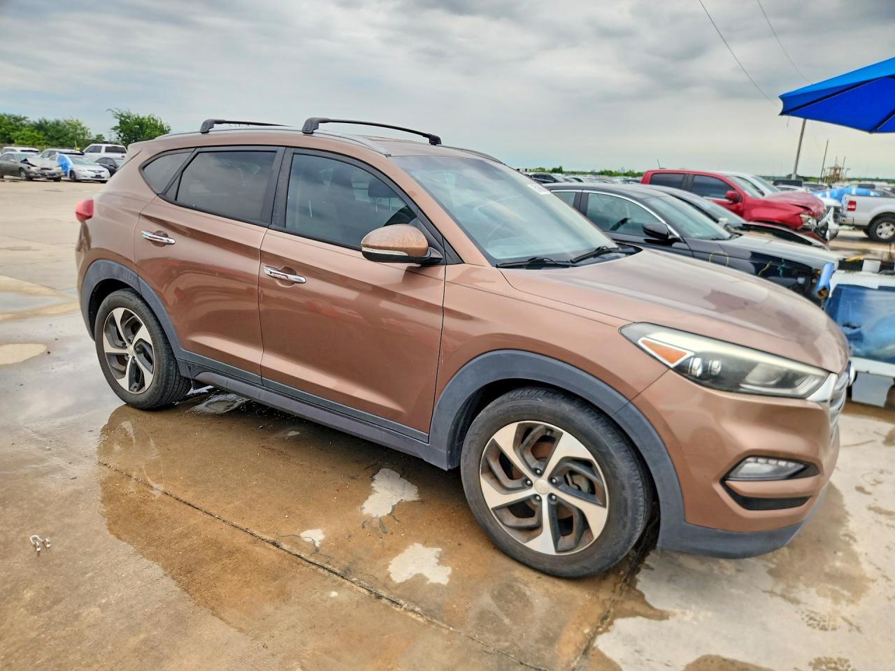 2016 HYUNDAI TUCSON