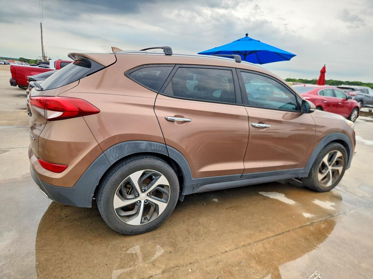 2016 HYUNDAI TUCSON