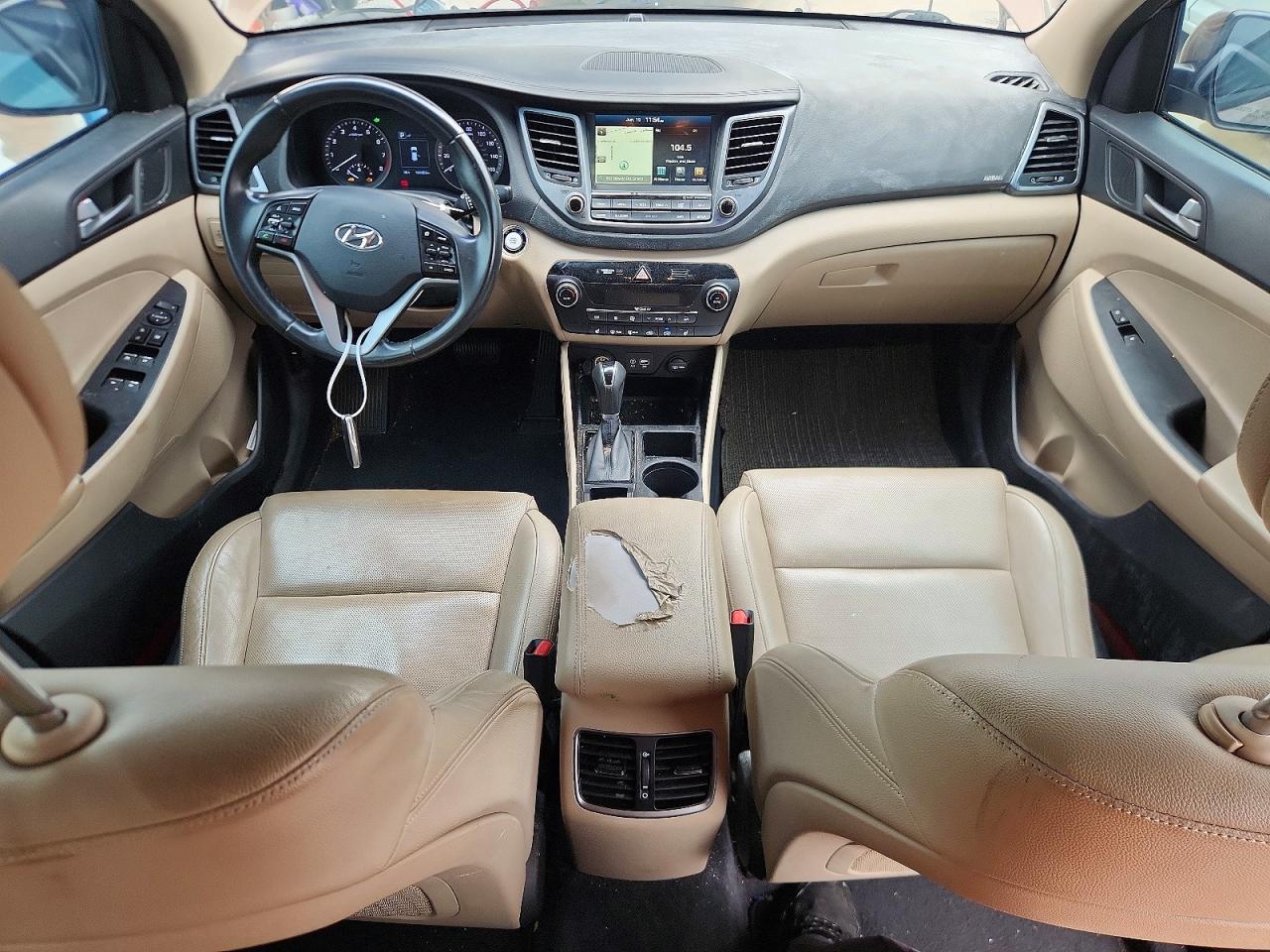 2016 HYUNDAI TUCSON