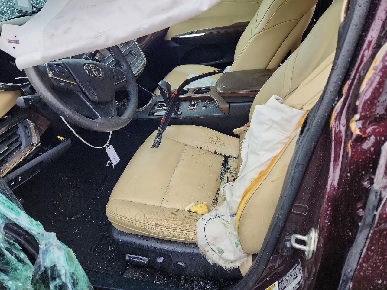 2014 TOYOTA AVALON