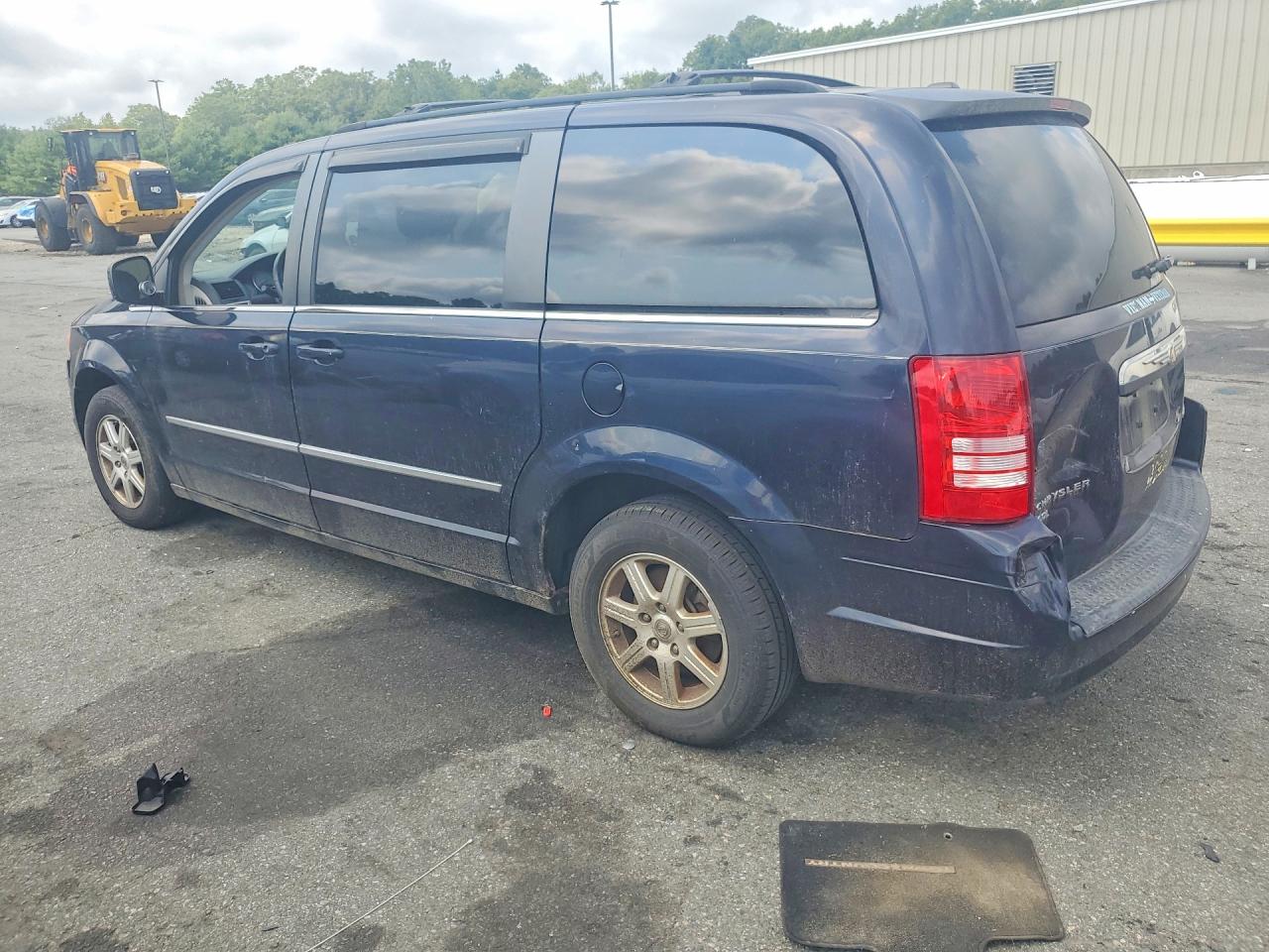 2010 CHRYSLER MINIVAN