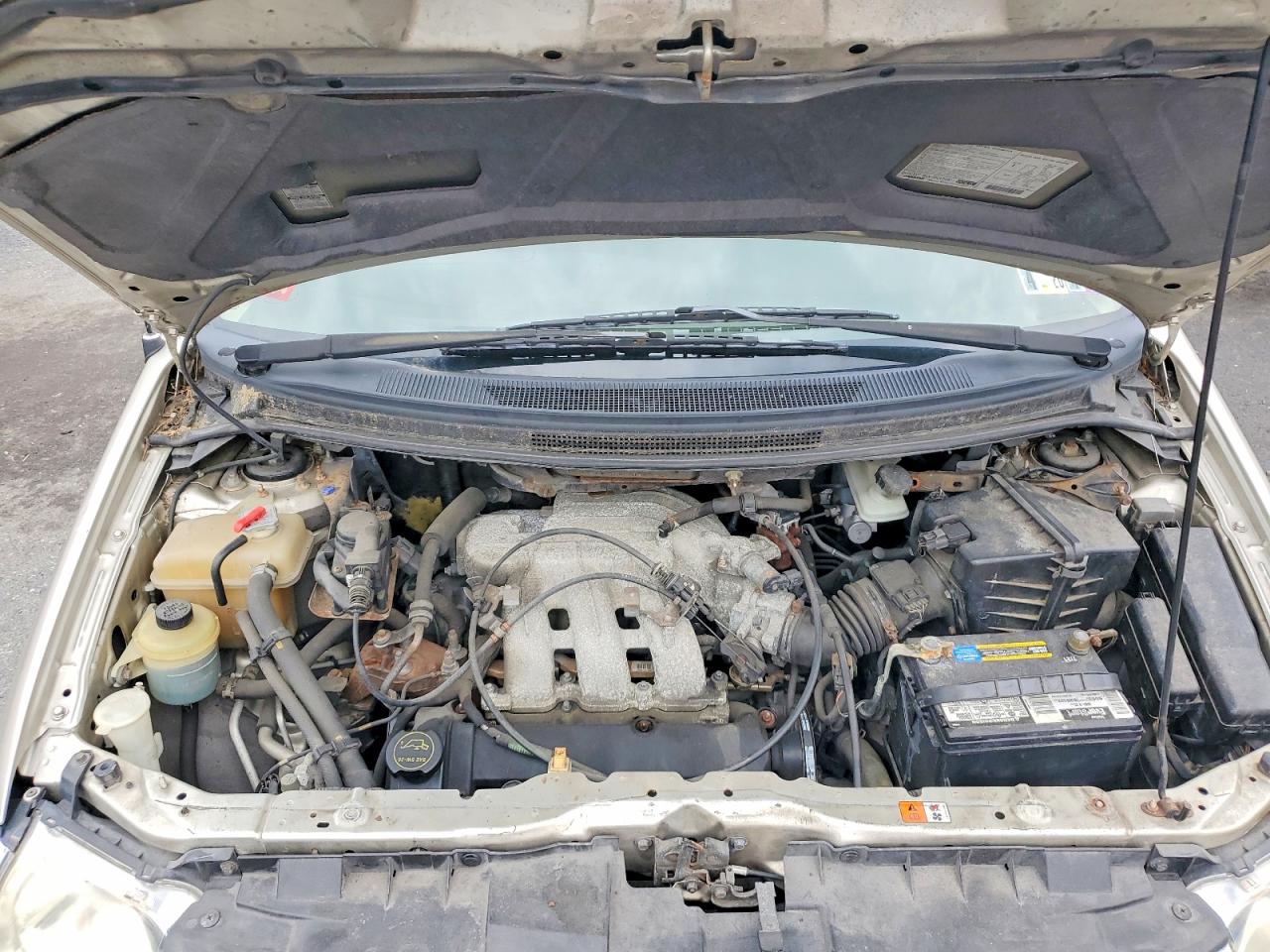 2003 MAZDA MPV