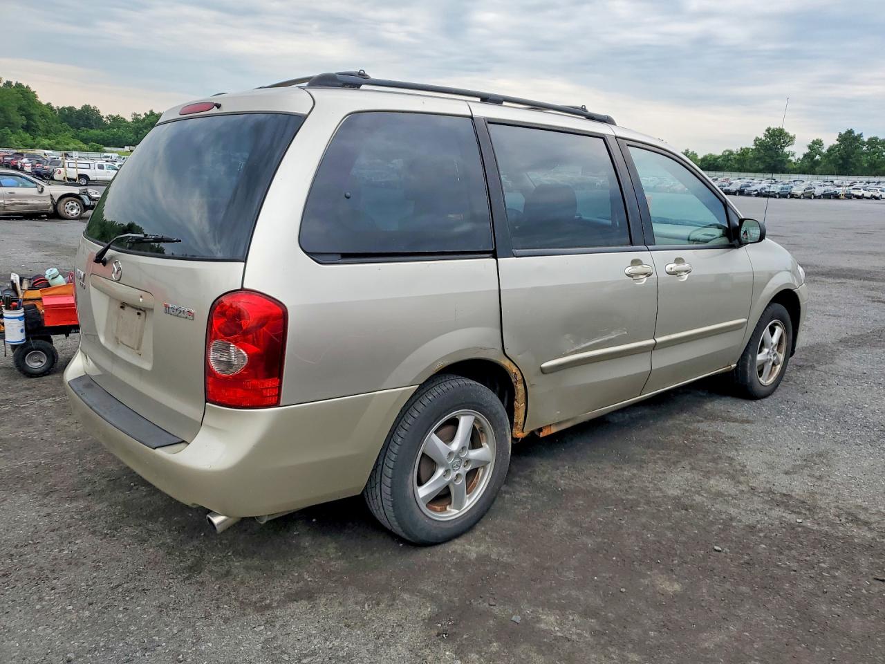 2003 MAZDA MPV