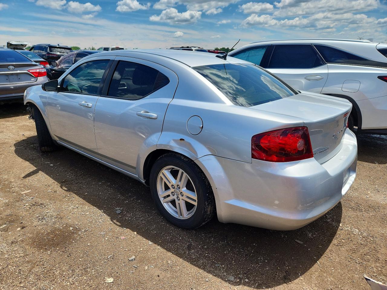 2011 DODGE AVENGER