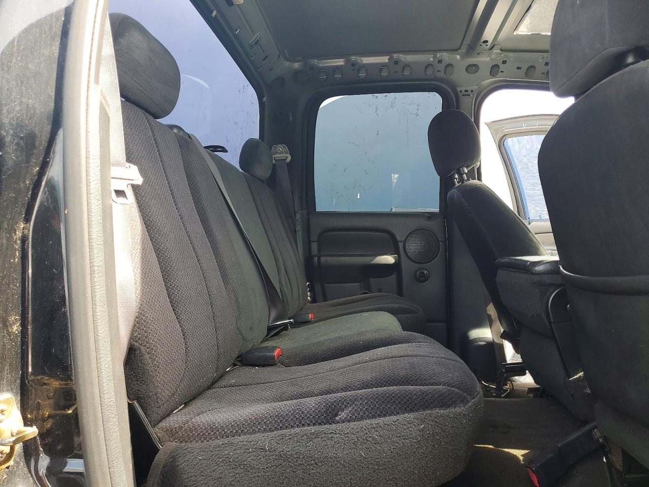2004 DODGE RAM 2500