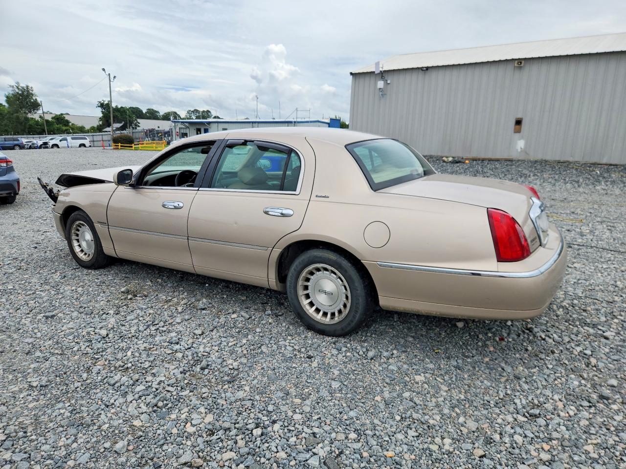 1998 LINCOLN TOWNCAR
