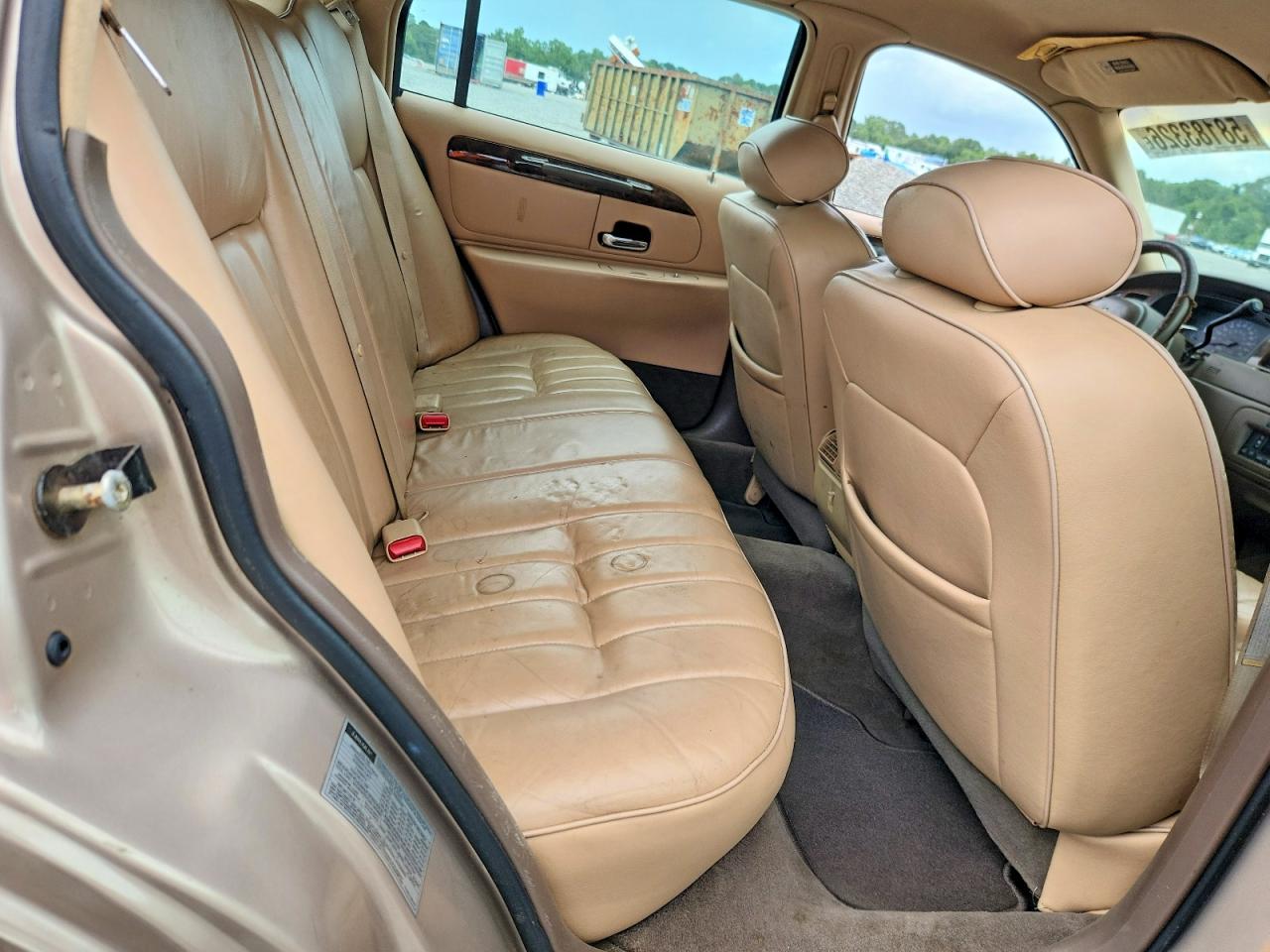 1998 LINCOLN TOWNCAR
