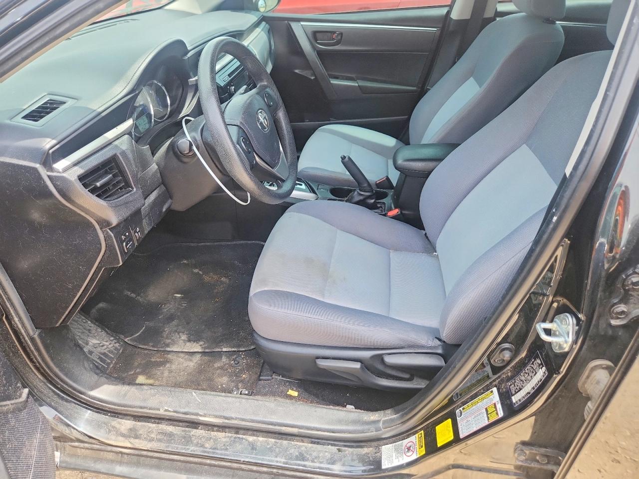 2015 TOYOTA COROLLA