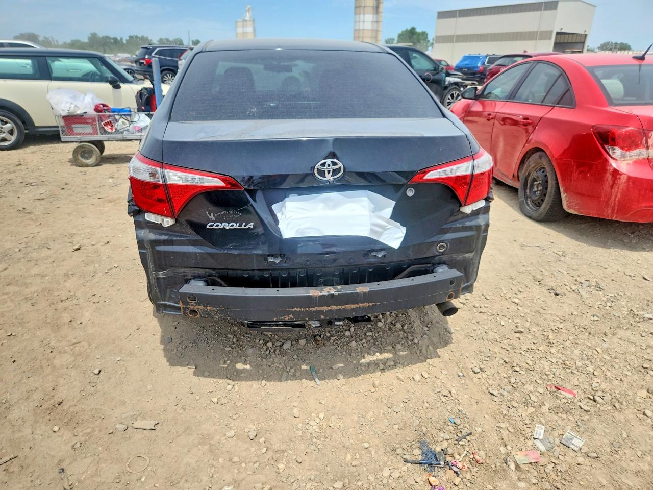2015 TOYOTA COROLLA