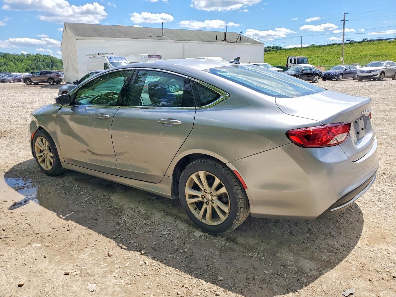 2016 CHRYSLER 200