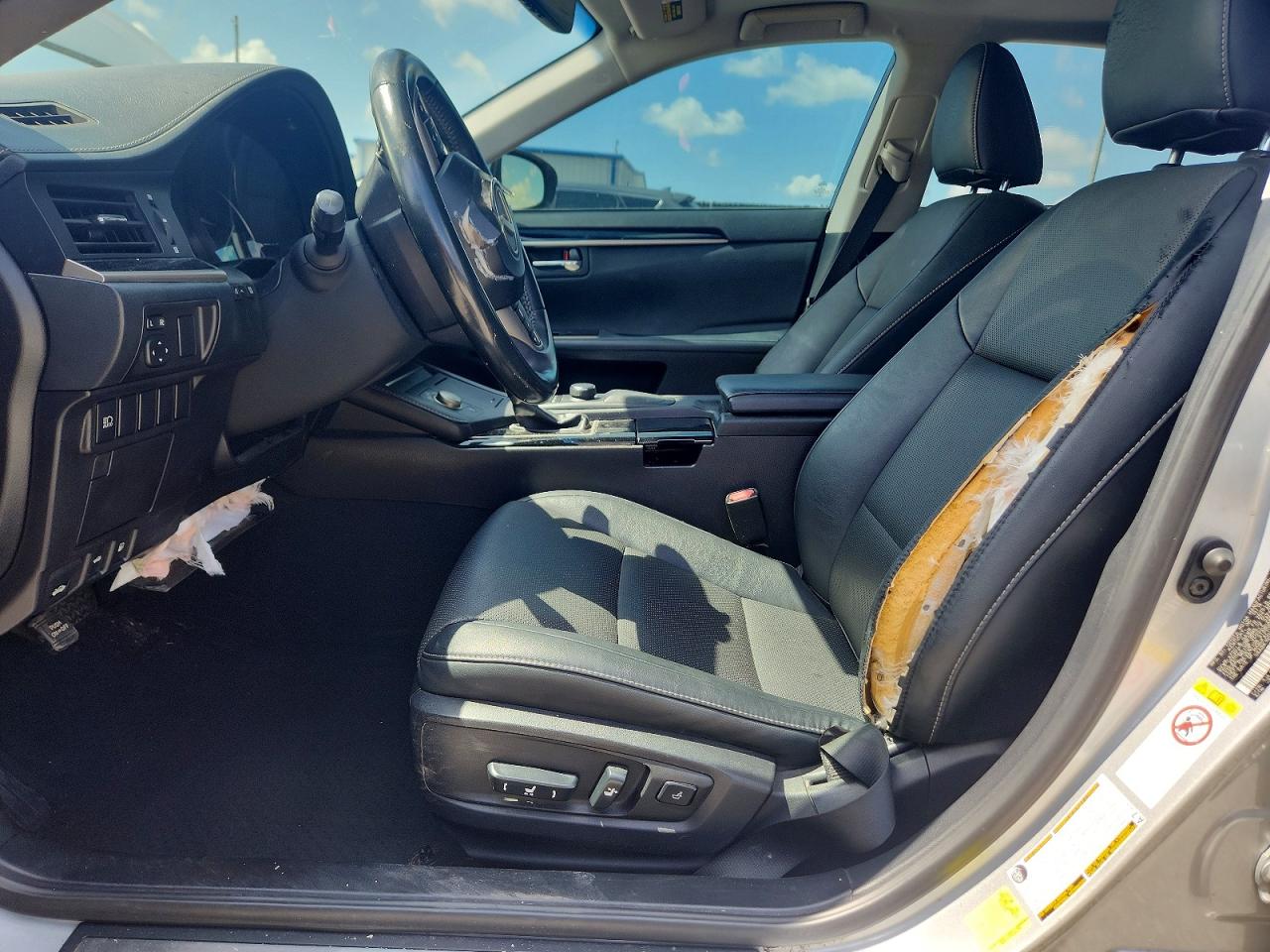 2017 LEXUS ES350
