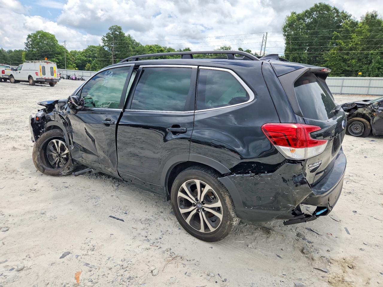 2024 SUBARU FORESTER