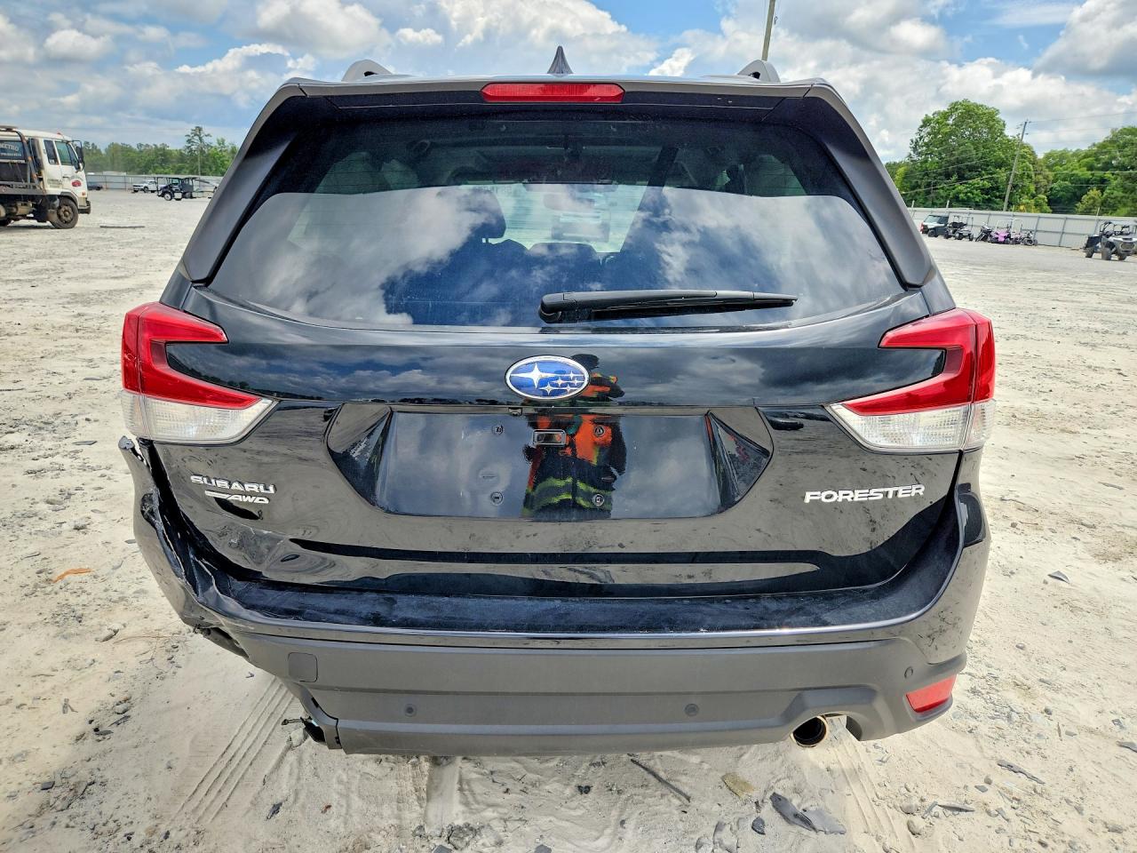 2024 SUBARU FORESTER