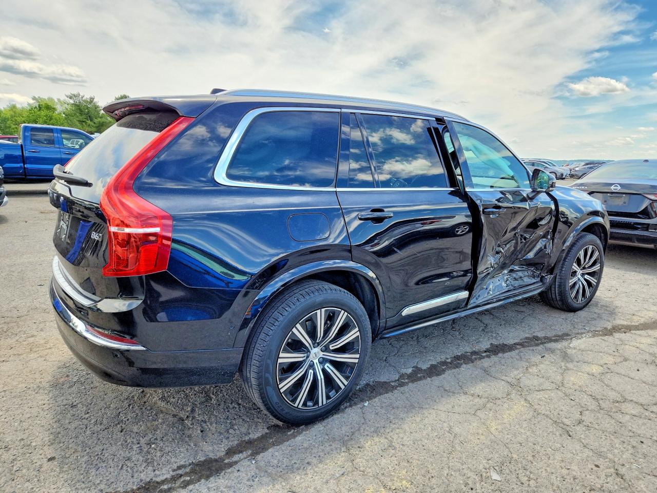 2024 VOLVO XC90