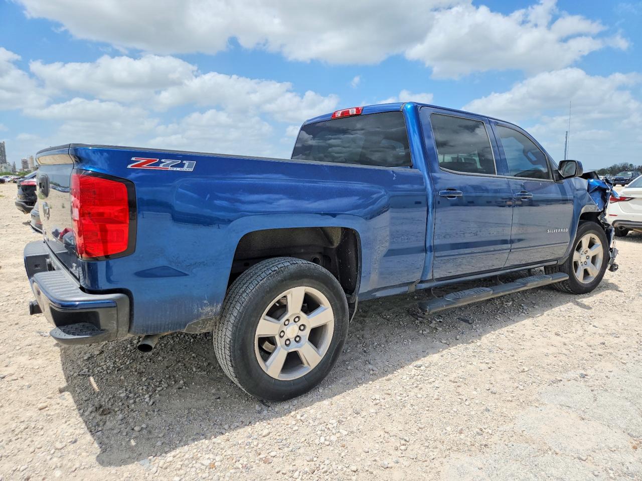 2017 CHEVROLET SILVERADO