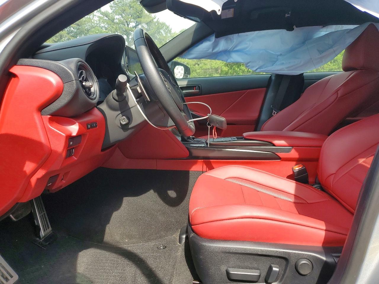 2025 LEXUS IS