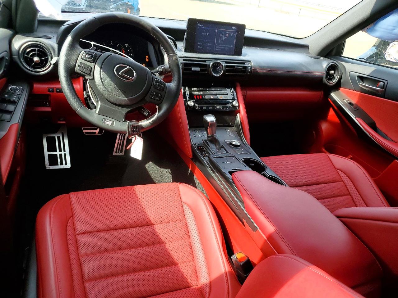 2025 LEXUS IS