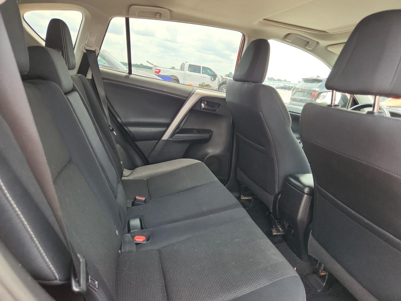 2016 TOYOTA RAV4