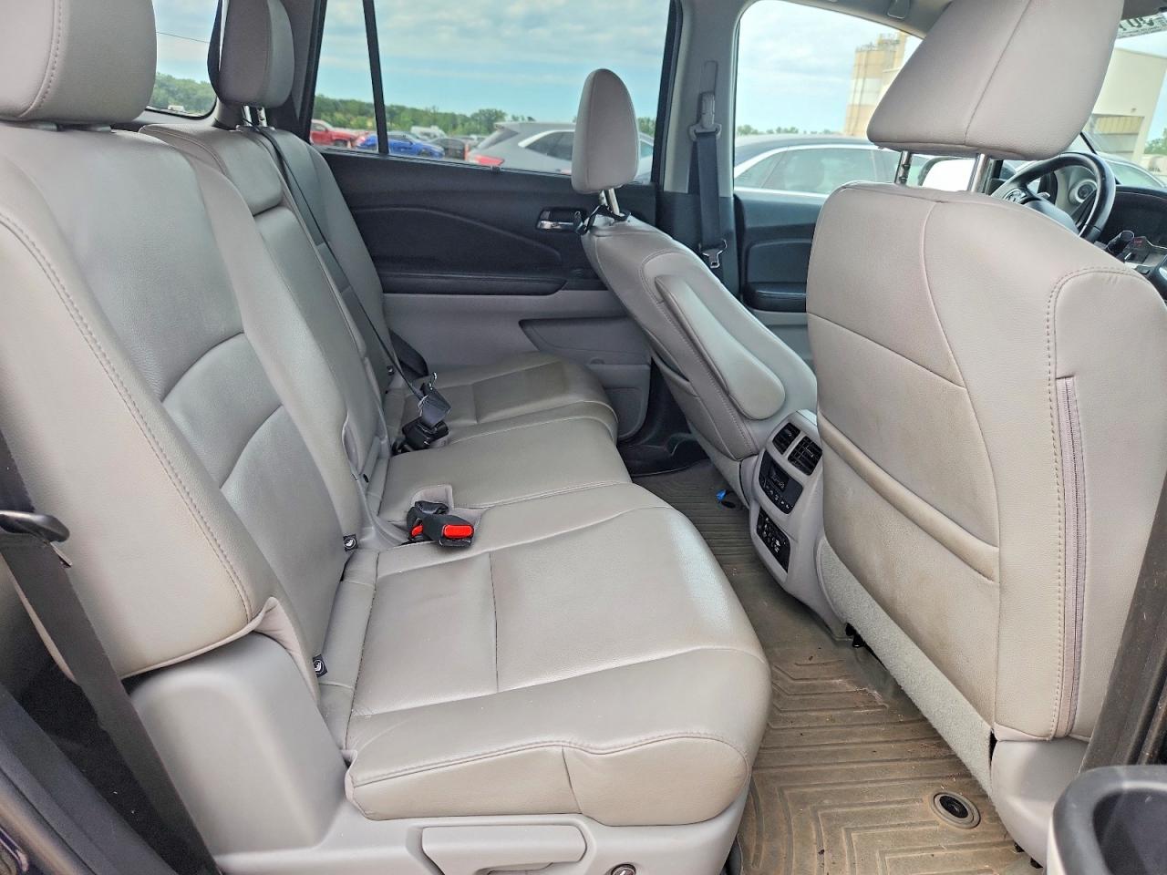 2016 HONDA PILOT