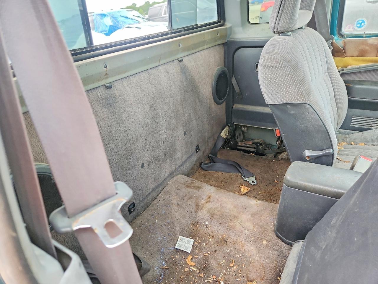 1995 NISSAN NAVARA