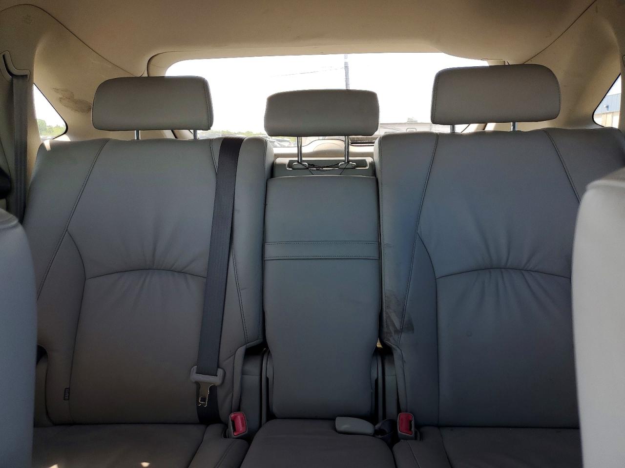 2004 LEXUS RX330