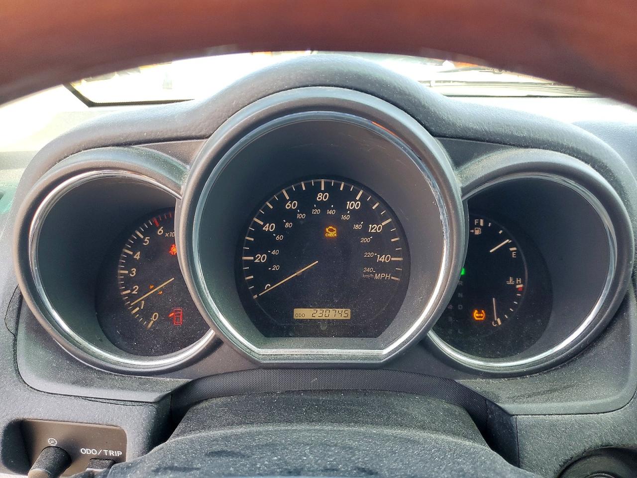 2004 LEXUS RX330