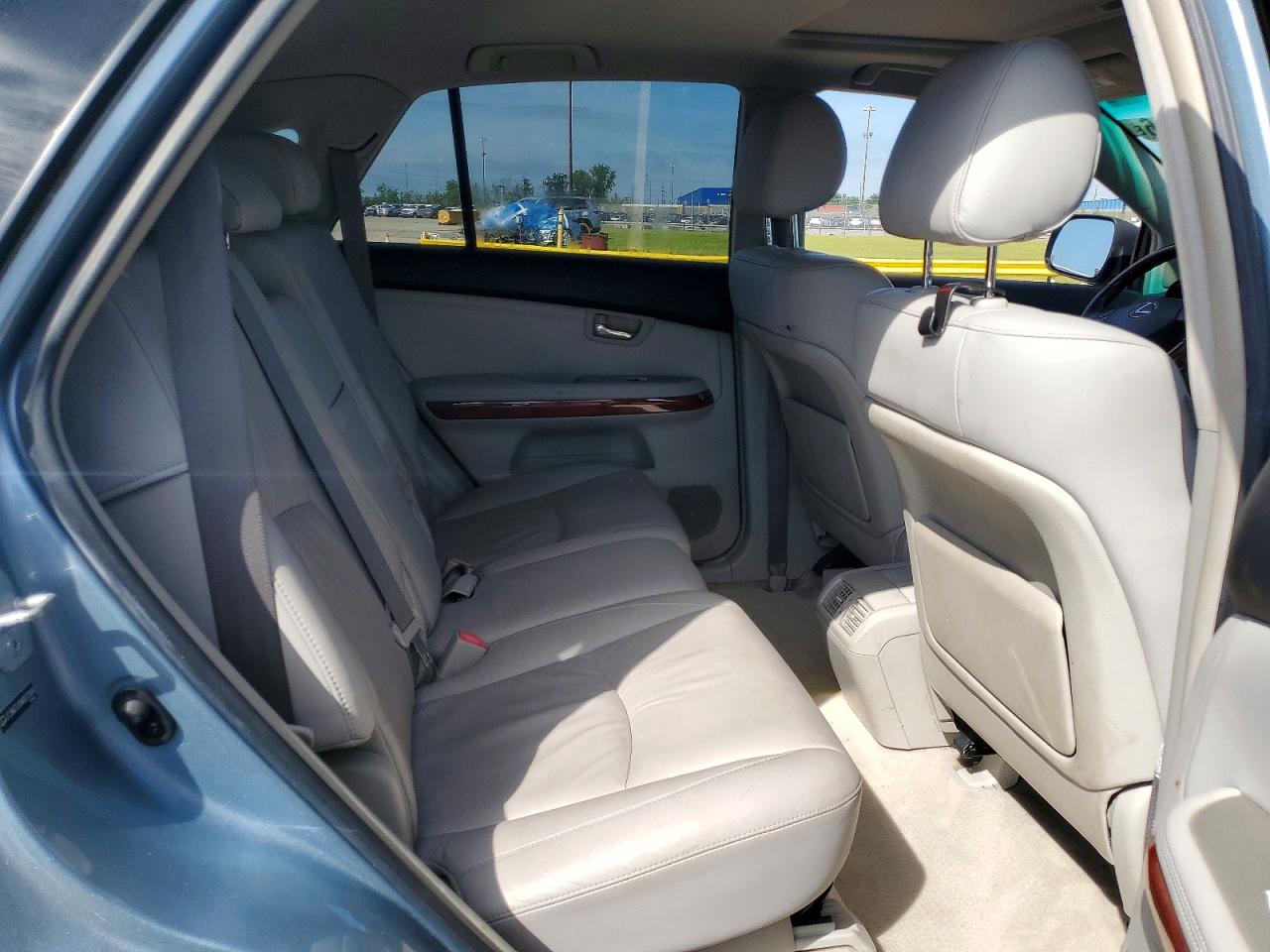 2004 LEXUS RX330