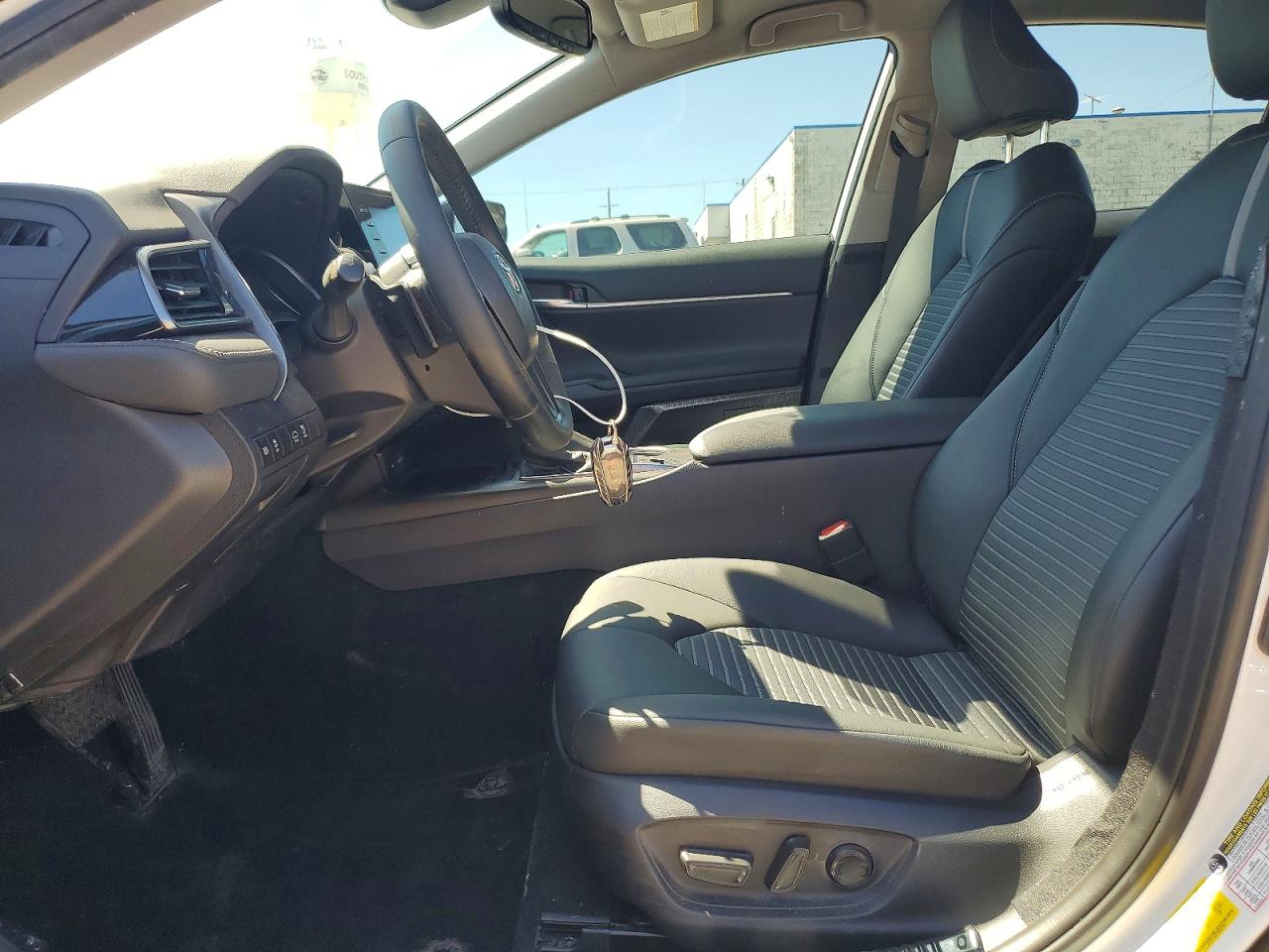 2023 TOYOTA CAMRY